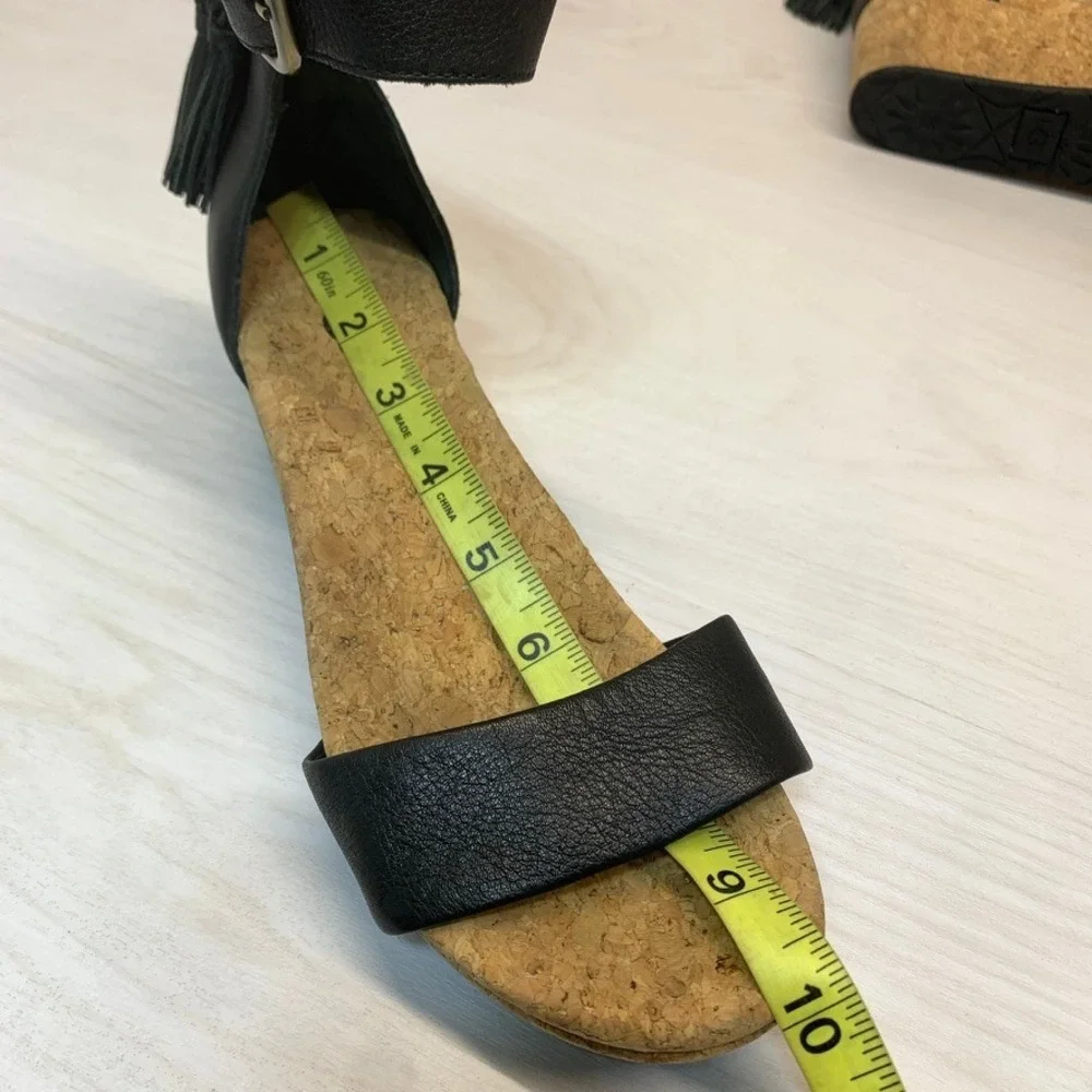 UGG Womens 7.5 Trina Wedge Sandals Tassel Black Leather Cork Summer Boho 1019973